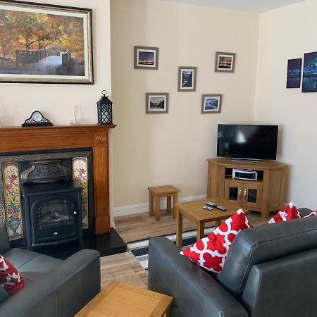 Mayfield House Holiday Home Ballinrobe Extérieur photo