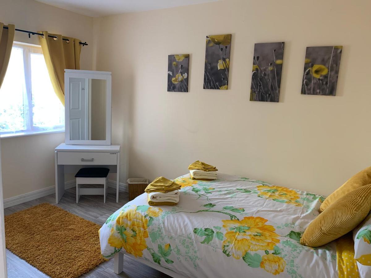 Mayfield House Holiday Home Ballinrobe Extérieur photo