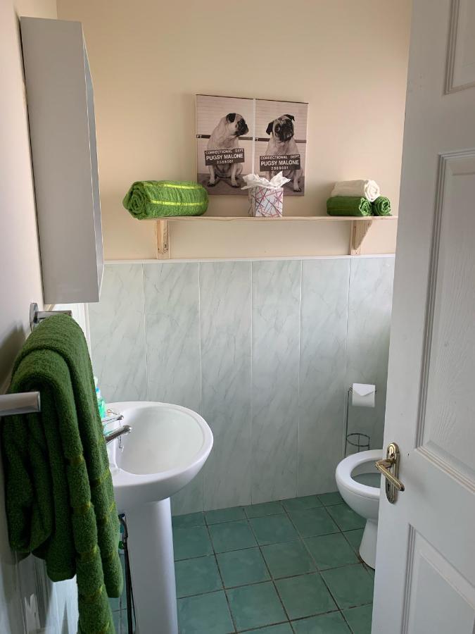 Mayfield House Holiday Home Ballinrobe Extérieur photo