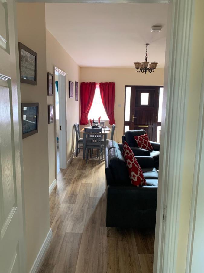 Mayfield House Holiday Home Ballinrobe Extérieur photo